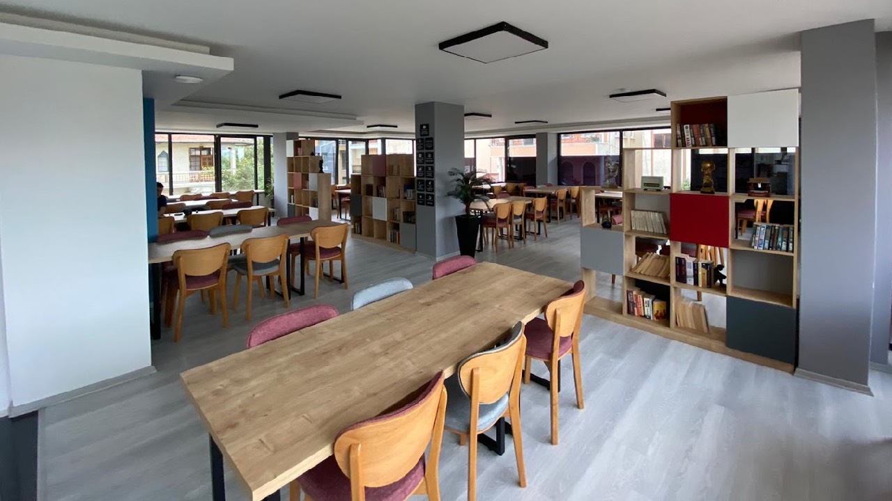CİNGÖZ KÜTÜPHANE KAFE
