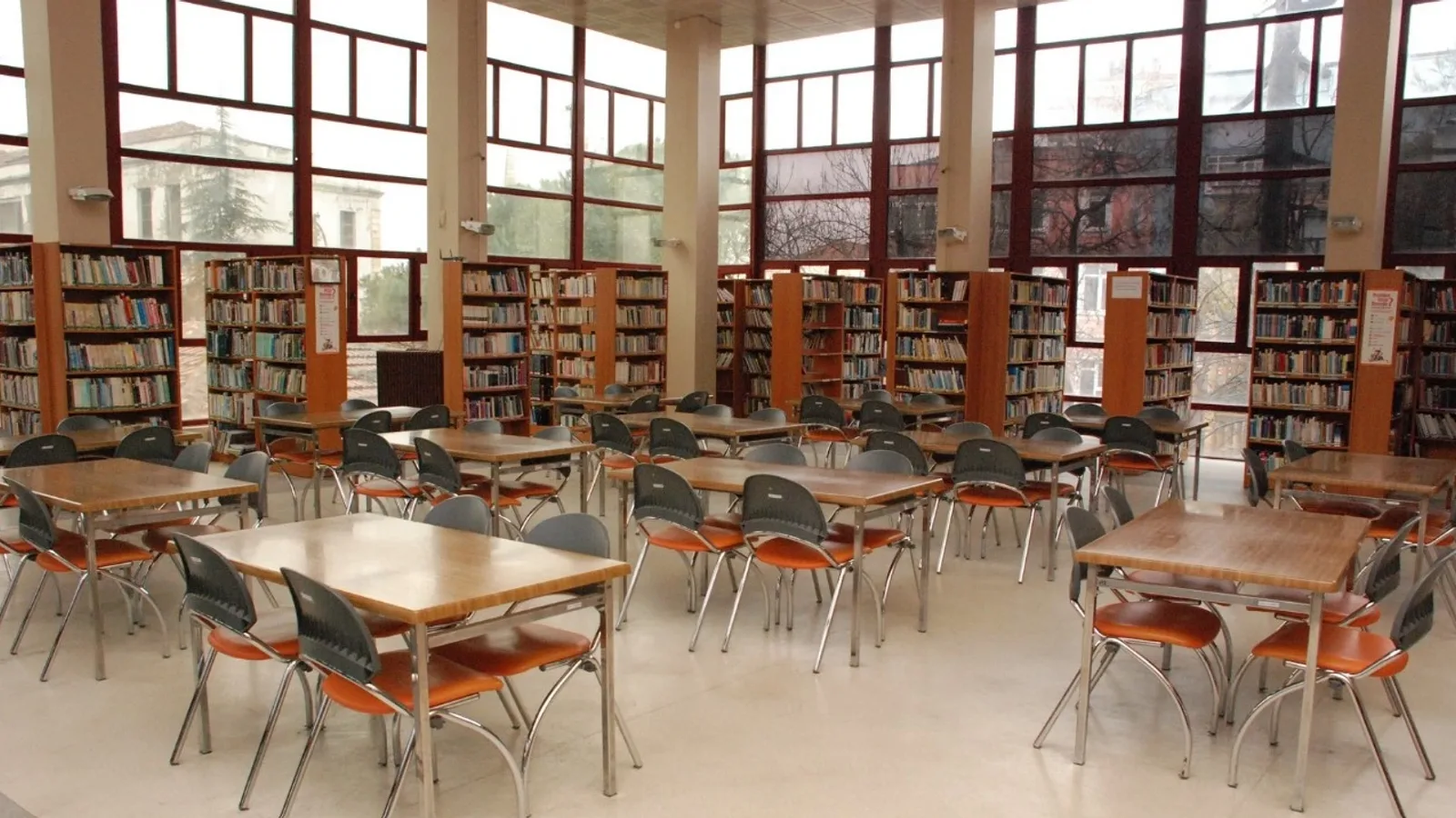 Gazi İl Halk Kütüphanesi