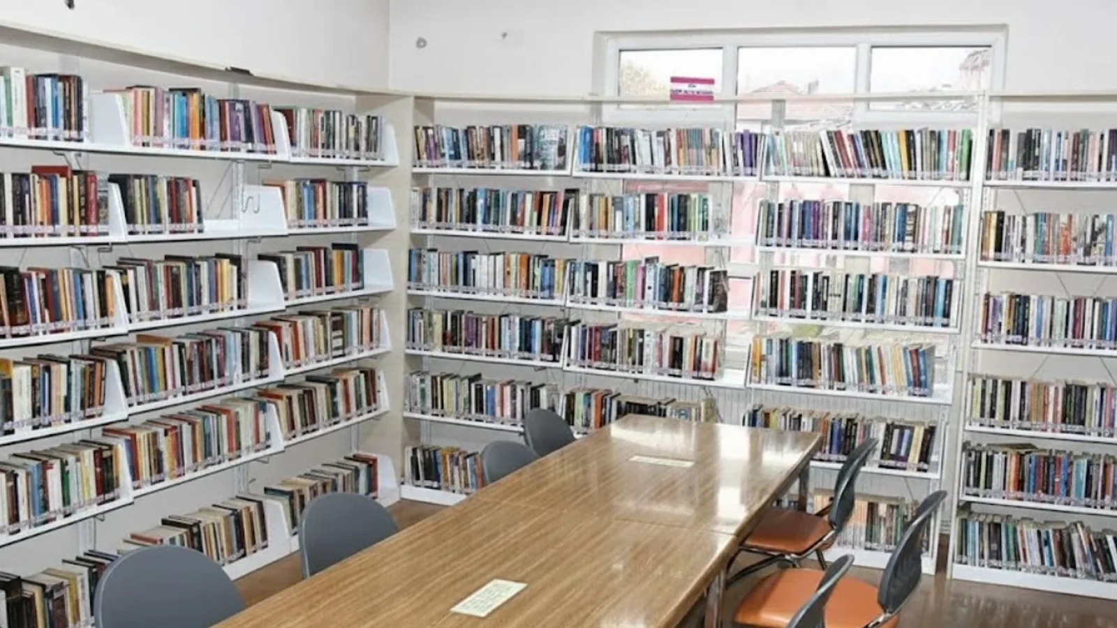 Alaçam İlçe Halk Kütüphanesi