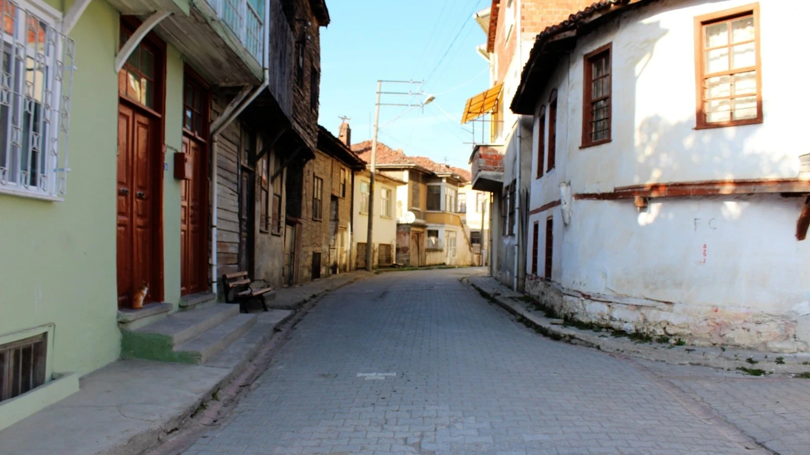Tarihi Alaçam Evleri
