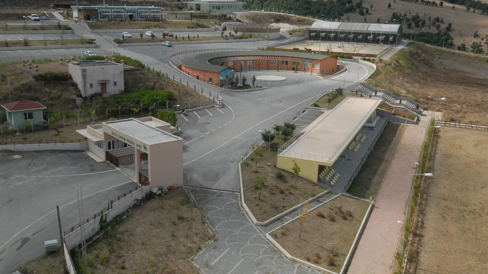 Atlı Spor Tesisleri