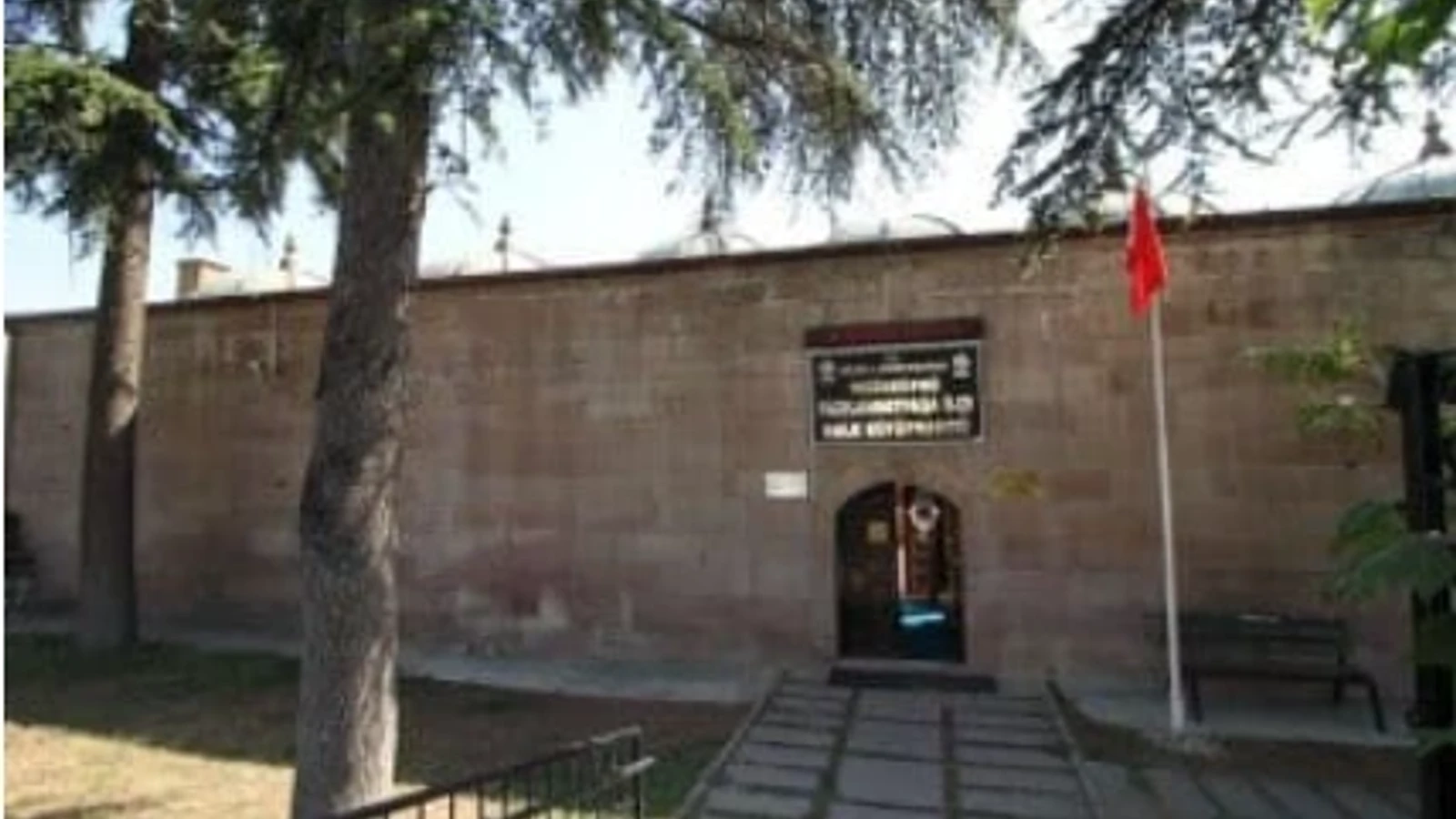 Fazıl Ahmet Paşa Medresesi