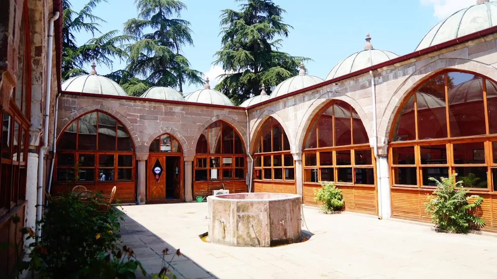 Fazıl Ahmet Paşa Medresesi