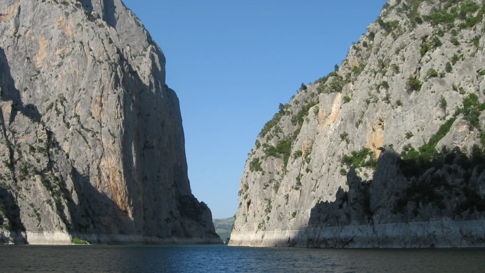 Şahinkaya Kanyonu