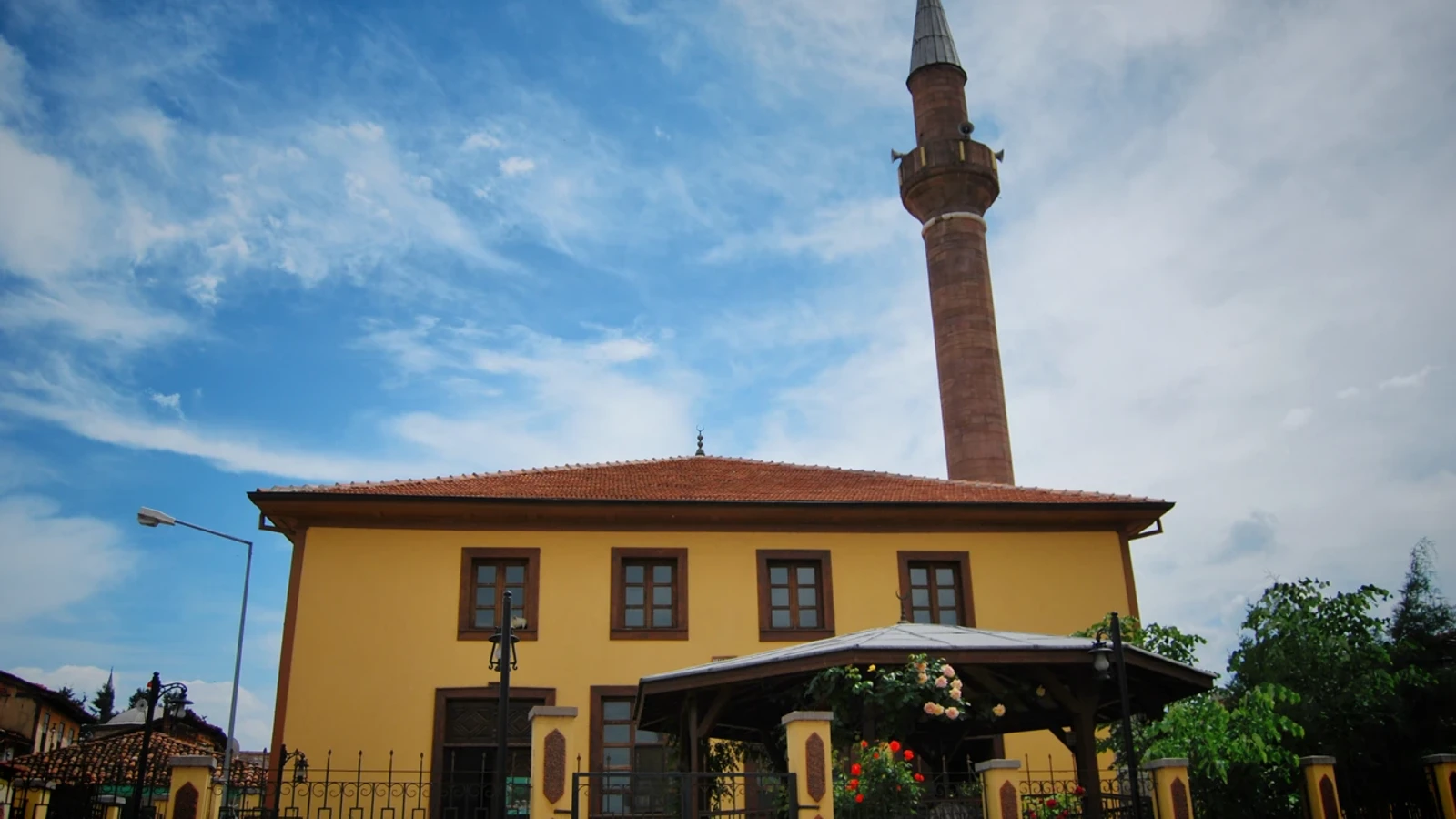 Orta Cami (Yörgüç Paşa Cami)