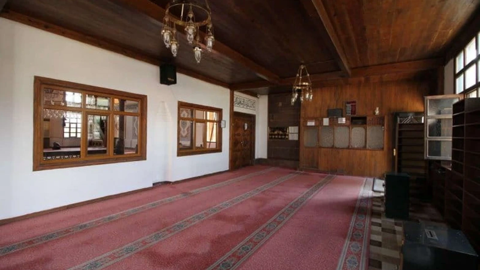 Orta Cami (Yörgüç Paşa Cami)