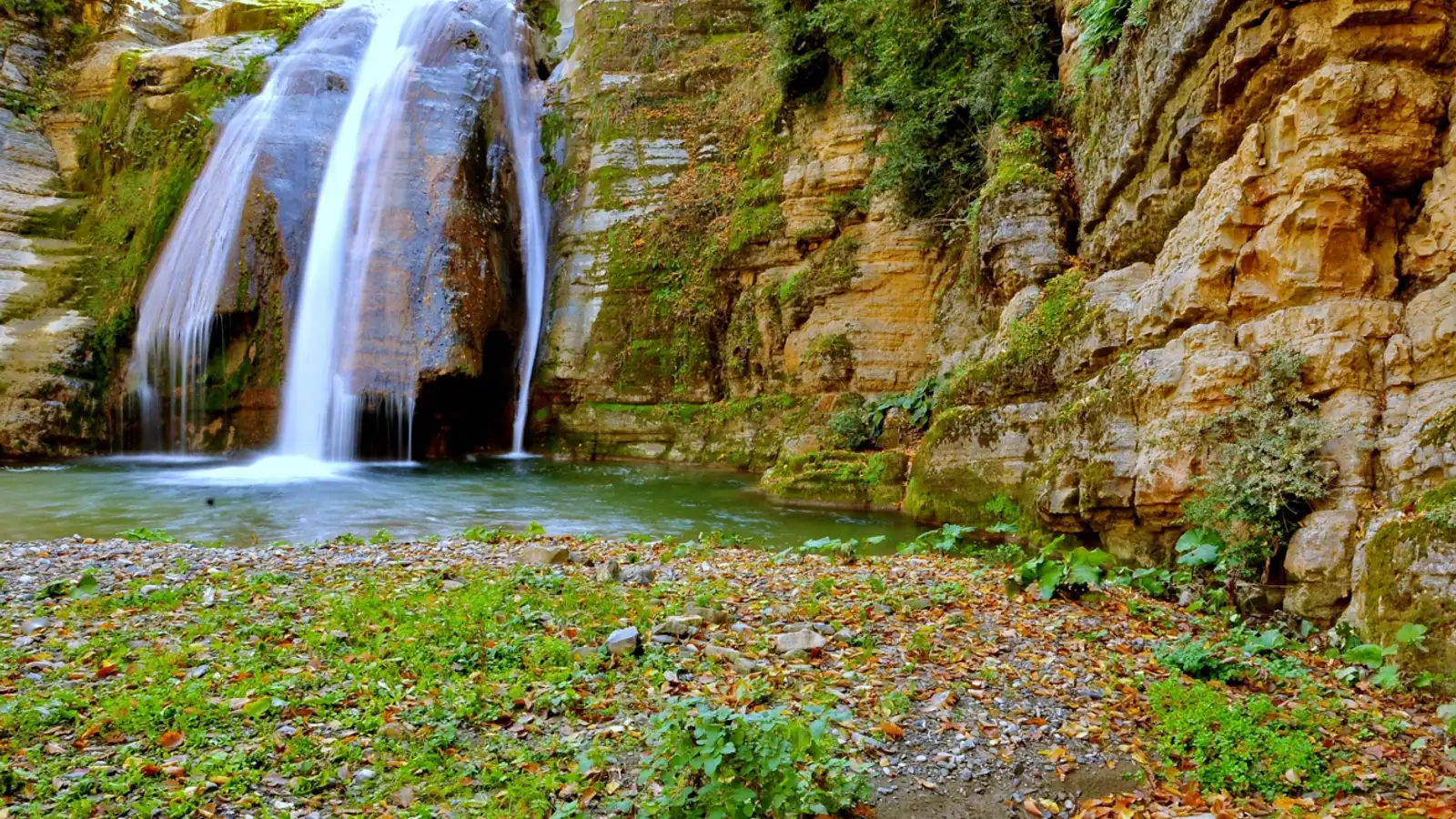 Gölalan Şelalesi