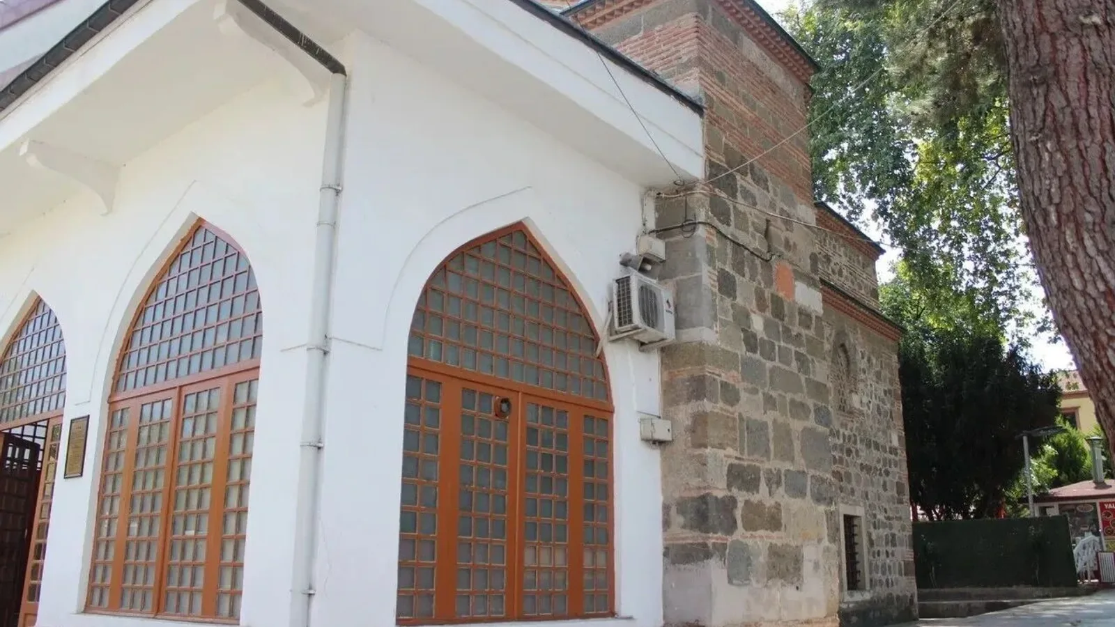 Yalı Camii