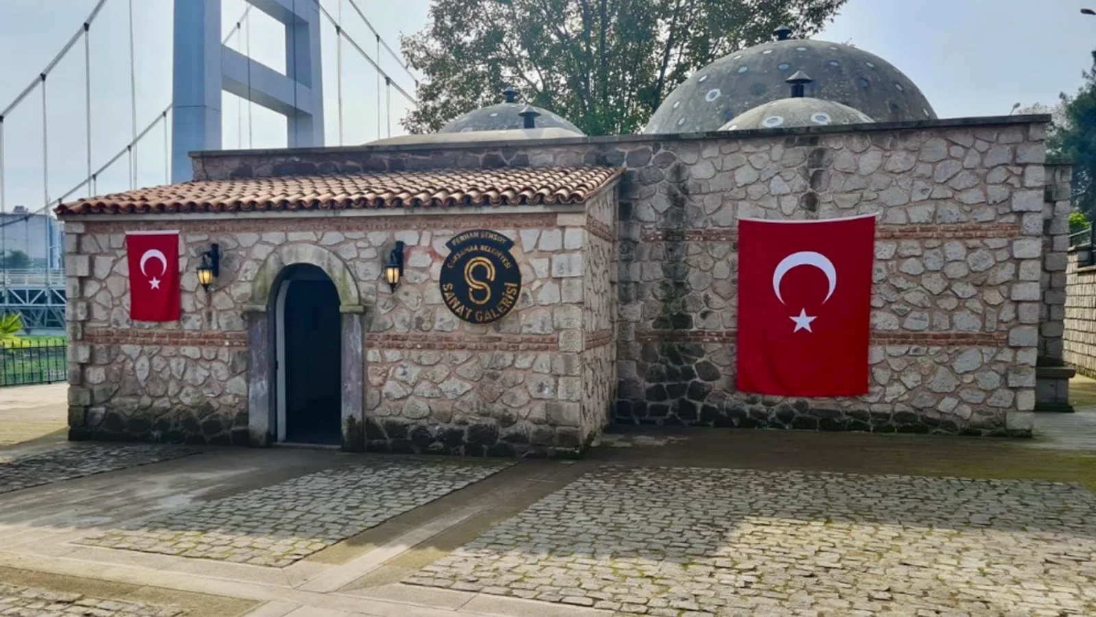 Tarihi Gelin Hamamı (Ferhan Şensoy Sanat Galerisi)