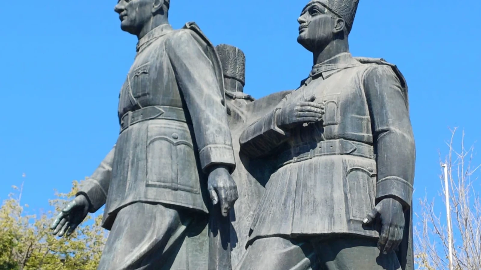 İlkadım Anıtı