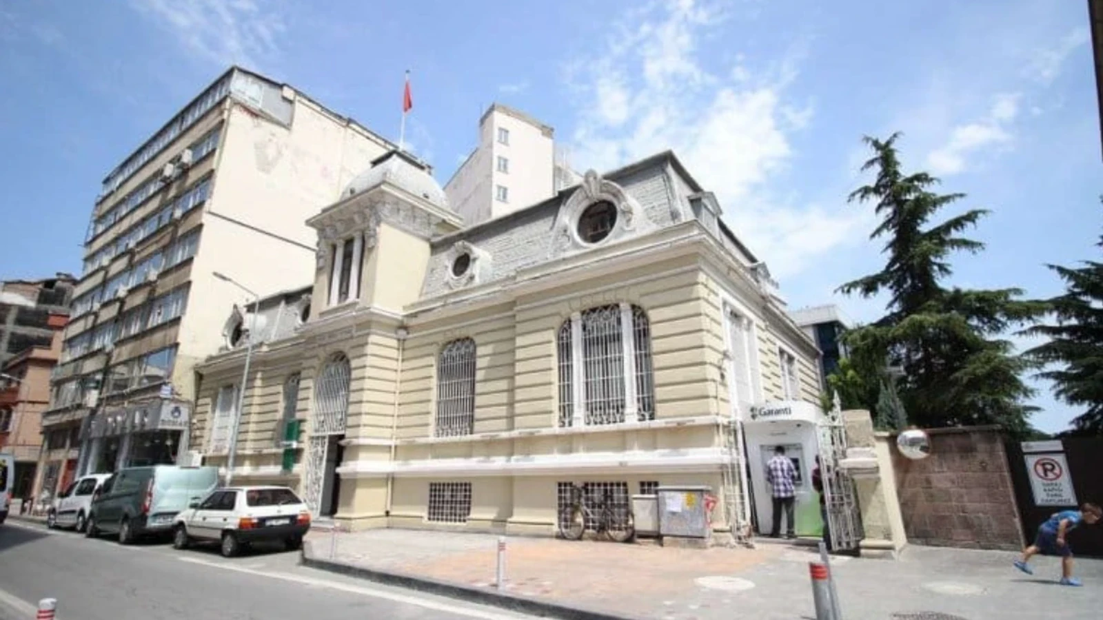 Tarihi Osmanlı Bankası Binası
