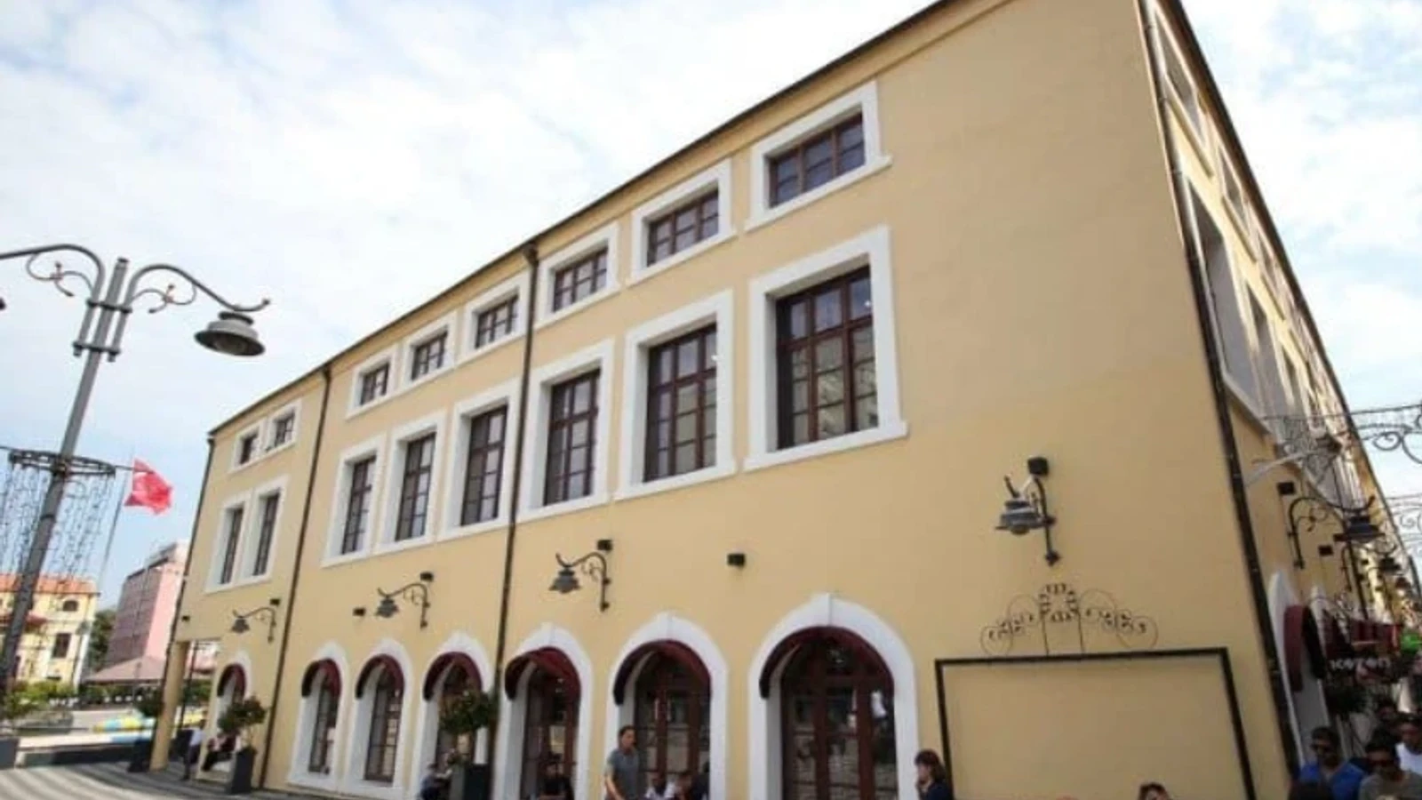 Tarihi Tekel Sigara Fabrikası